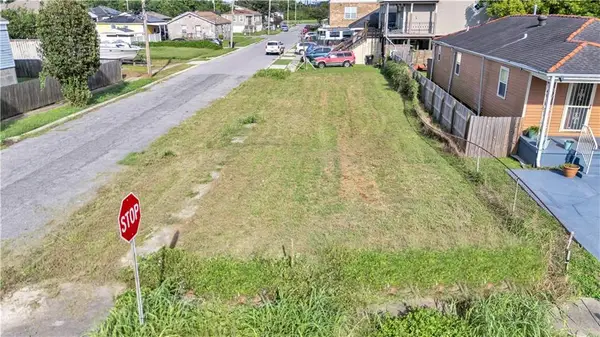 2700 New York Street, New Orleans, LA 70122