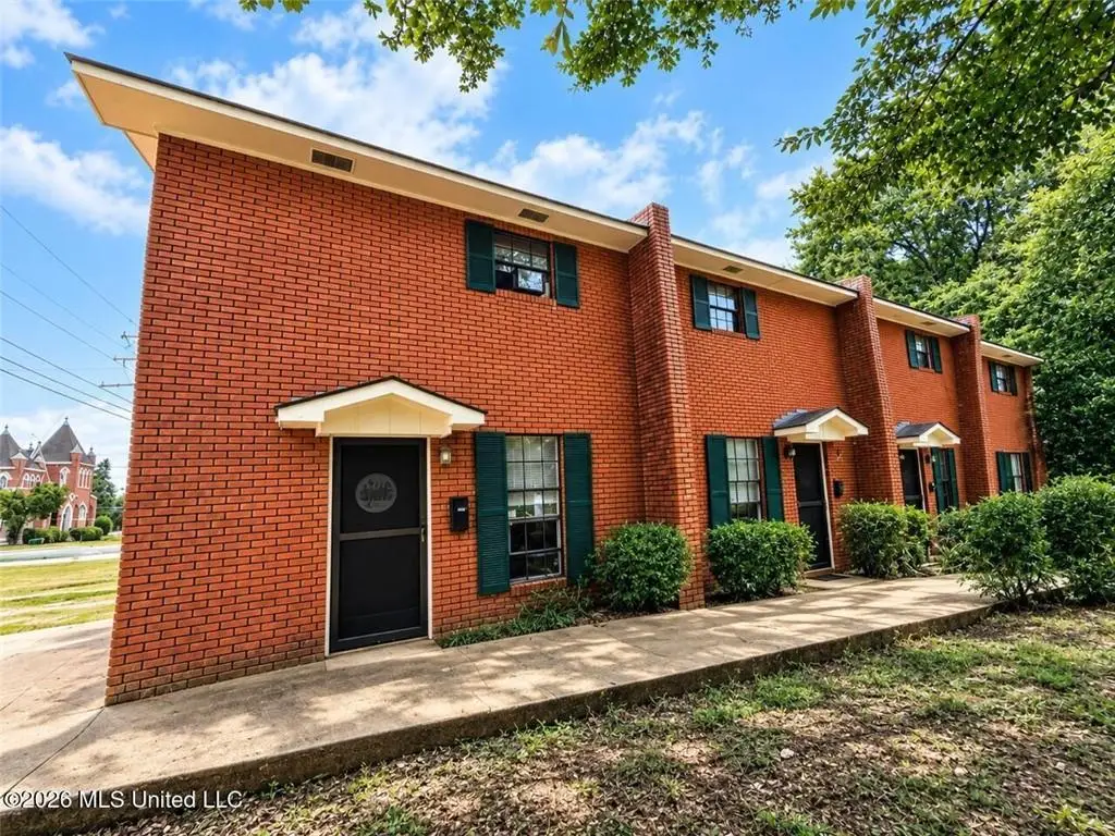 219 W Chickasaw Street, Brookhaven, MS 39601 - #1