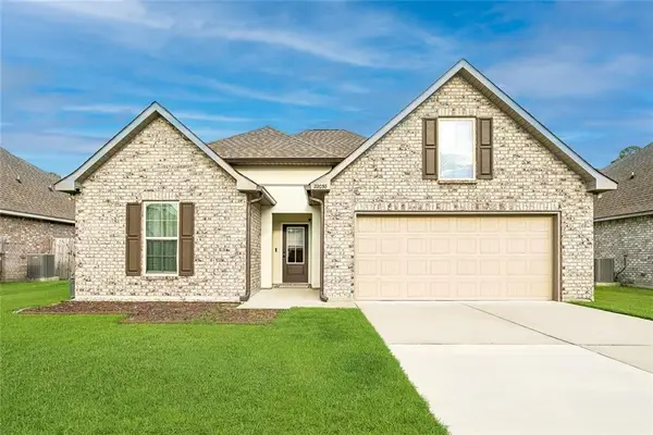 22038 Giselle Drive, Mandeville, LA 70471
