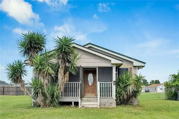 2115 Weyer Street, Gretna, LA 70053