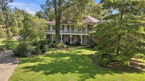 2955 Jones Creek Road, Baton Rouge, LA 70816