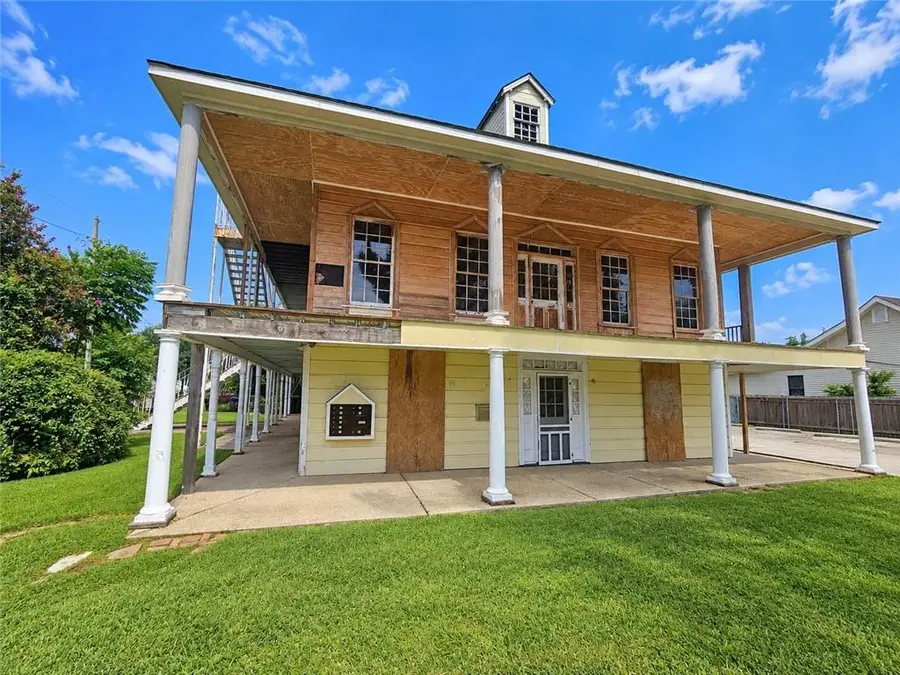 606 Egania Street, New Orleans, LA 70117 - #2