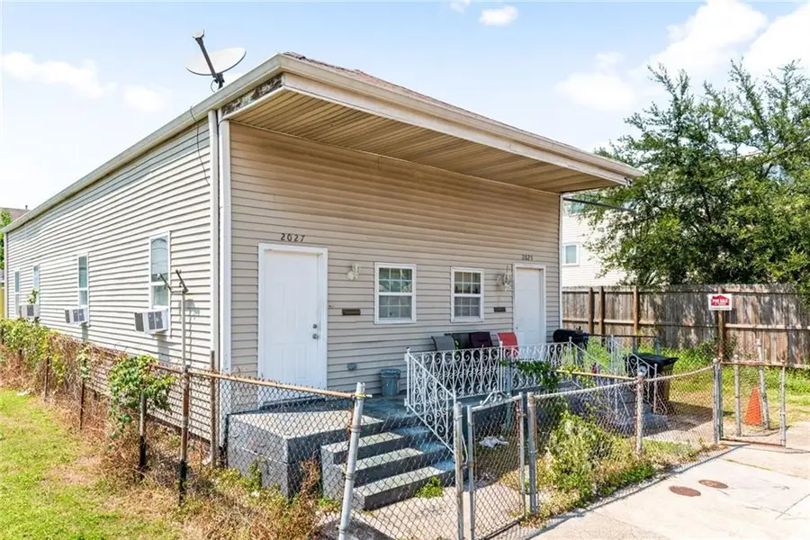 2025 27 S Liberty Street, New Orleans, LA 70115 - #2