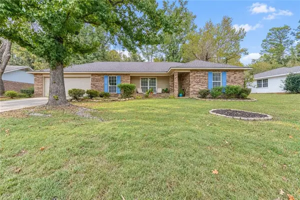 210 Fendler Parkway, Pineville, LA 71360
