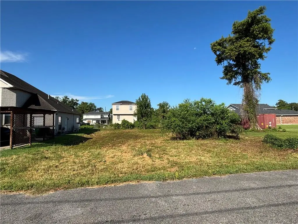 Broadway Avenue, Harvey, LA 70058 - #1