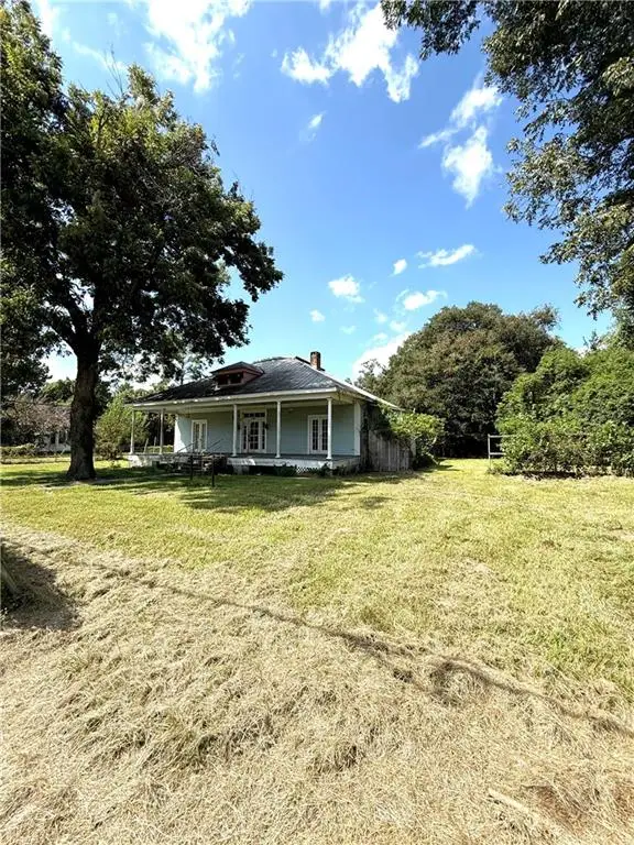210 S Louisiana Avenue, Bunkie, LA 71322 - #3