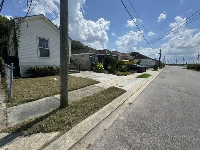 627 Gordon Street, New Orleans, LA 70117 - #2