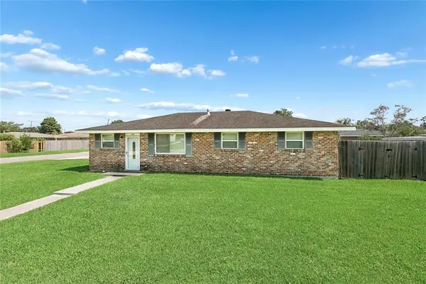 523 North Upland Avenue, Metairie, LA 70003