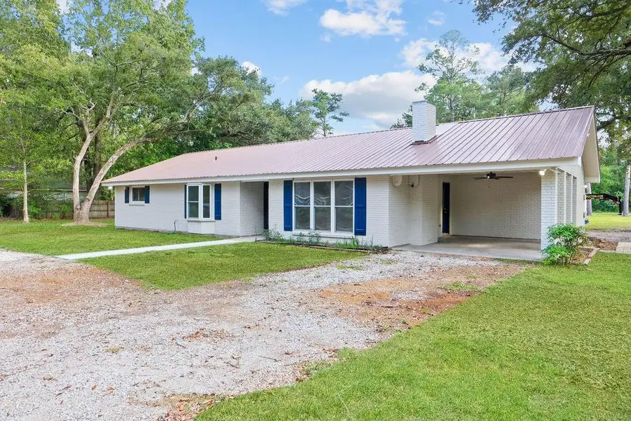 686 Chevreuil Street, Mandeville, LA 70448 - #2