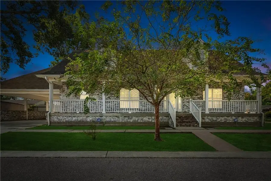 614 W Josephine Street, Chalmette, LA 70043 - #3