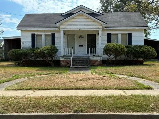 902 Center Street, Winnfield, LA 71483 - #1
