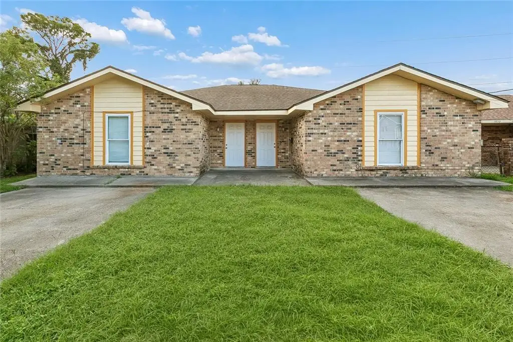 2818-20 Pakenham Drive, Chalmette, LA 70043 - #1