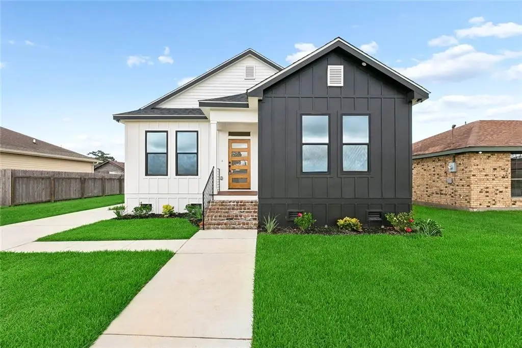 7411 Symmes Avenue, New Orleans, LA 70127 - #1