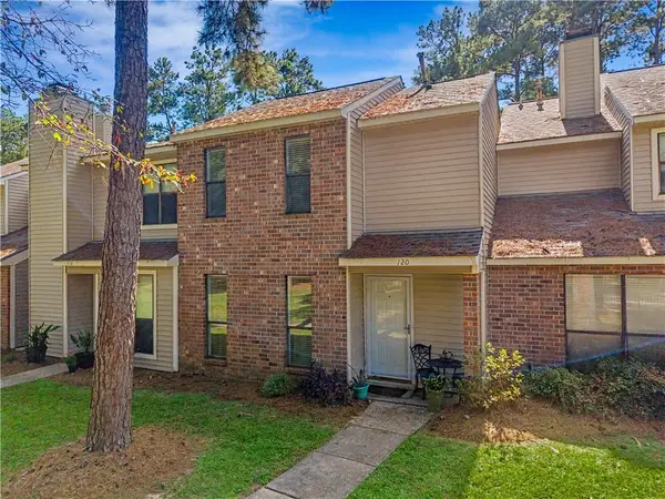120 Pineridge St W Street #120, Mandeville, LA 70448