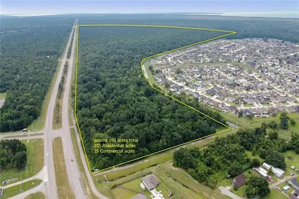 Leo Kerner Parkway, Marrero, LA 70072