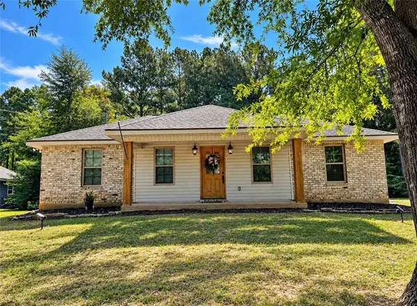 1086 Flagon Rd. Road, Pineville, LA 71360