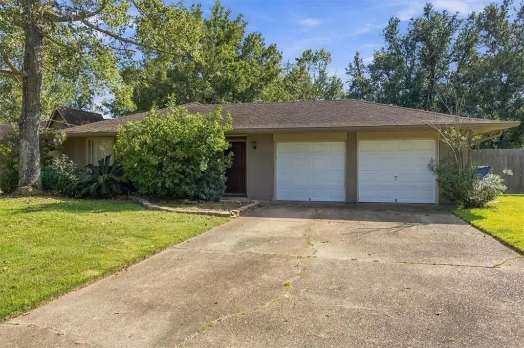 605 Markham Drive, Slidell, LA 70458 - #1
