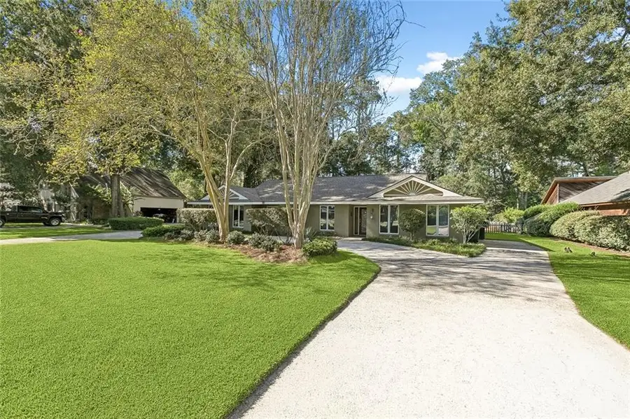 689 N Beau Chene Drive, Mandeville, LA 70471 - #3