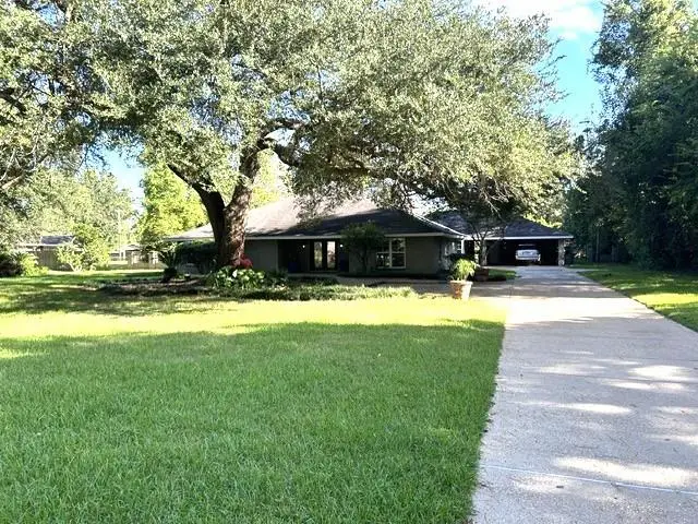 1805 Yupon Drive, Alexandria, LA 71301 - #1