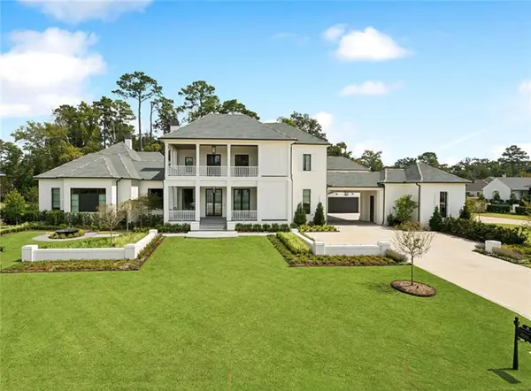 4 Crystal Lake Lane, Mandeville, LA 70471