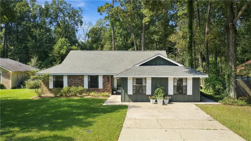 516 Woodridge Boulevard, Mandeville, LA 70471 - #1