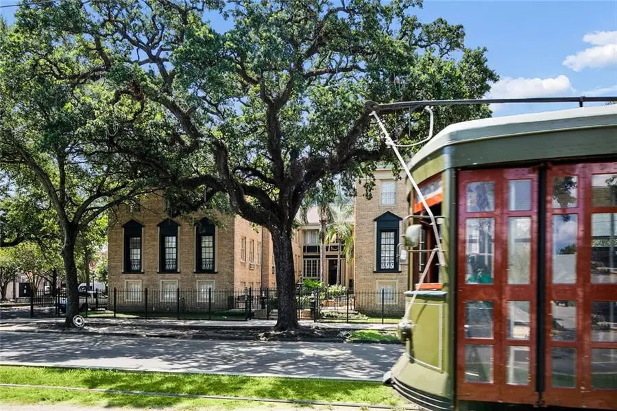 3300 St Charles Avenue #9, New Orleans, LA 70115 - #2