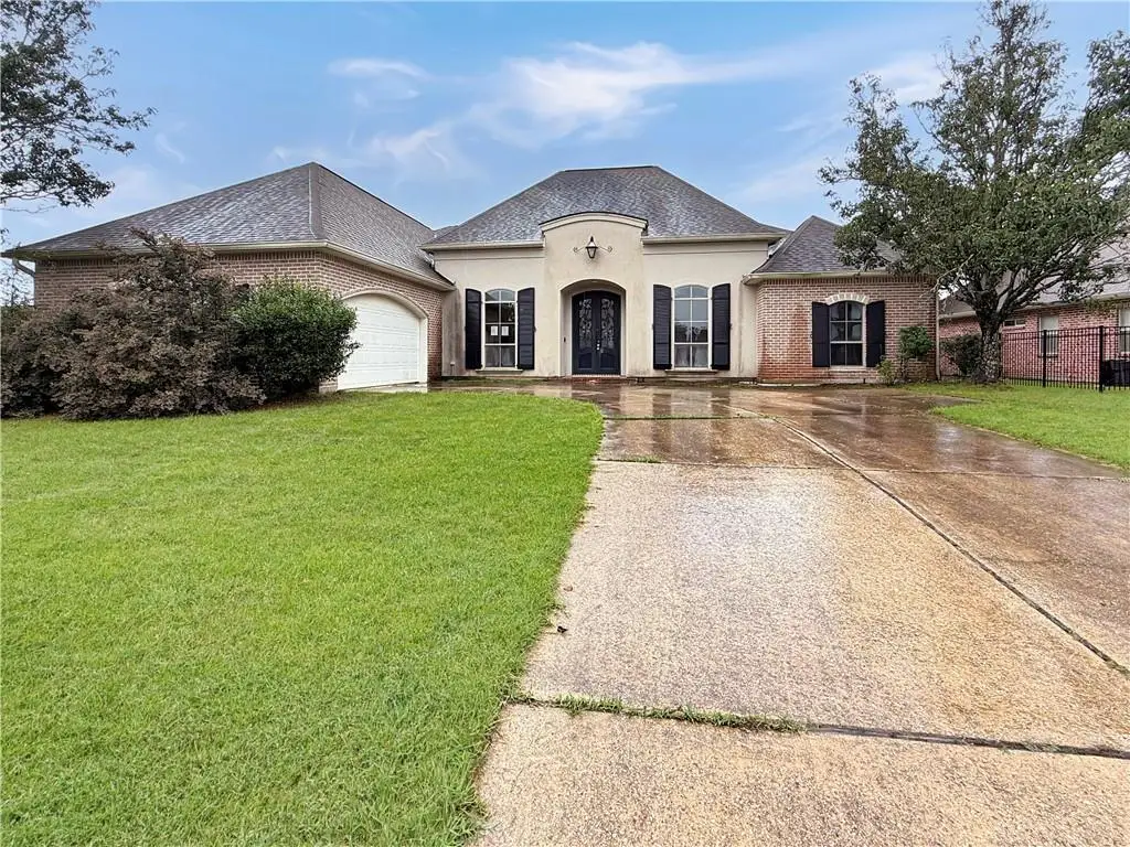 412 E Honors Point Court, Slidell, LA 70458 - #1