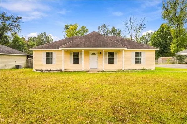 631 Highway 1204, Ball, LA 71405
