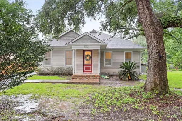 21414 Mary Street, Abita Springs, LA 70420