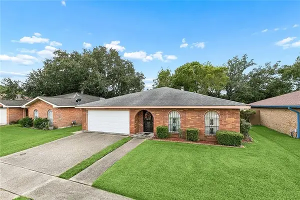 7912 Sandy Cove Drive, New Orleans, LA 70128