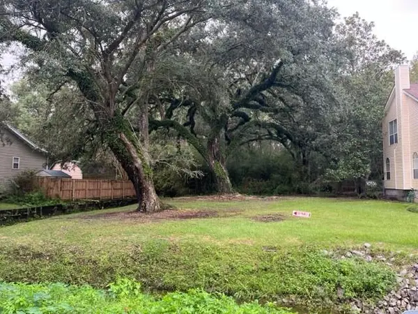 S Magnolia Street, Slidell, LA 70460