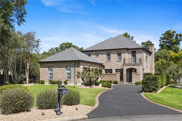 4 Annandale Court, New Orleans, LA 70131