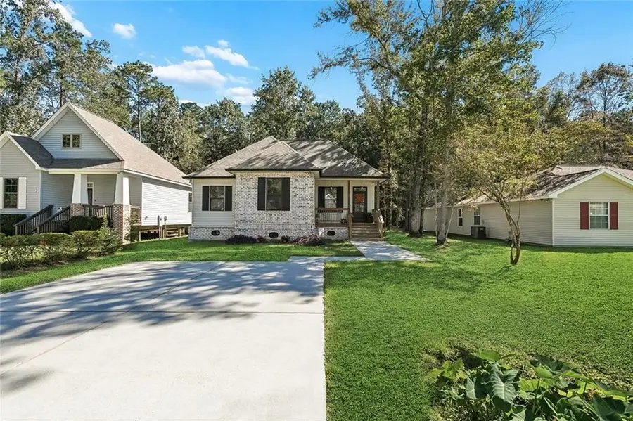 60438 Coral Street, Lacombe, LA 70445 - #2