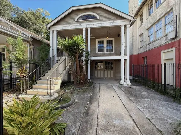 1619 General Pershing Street, New Orleans, LA 70115