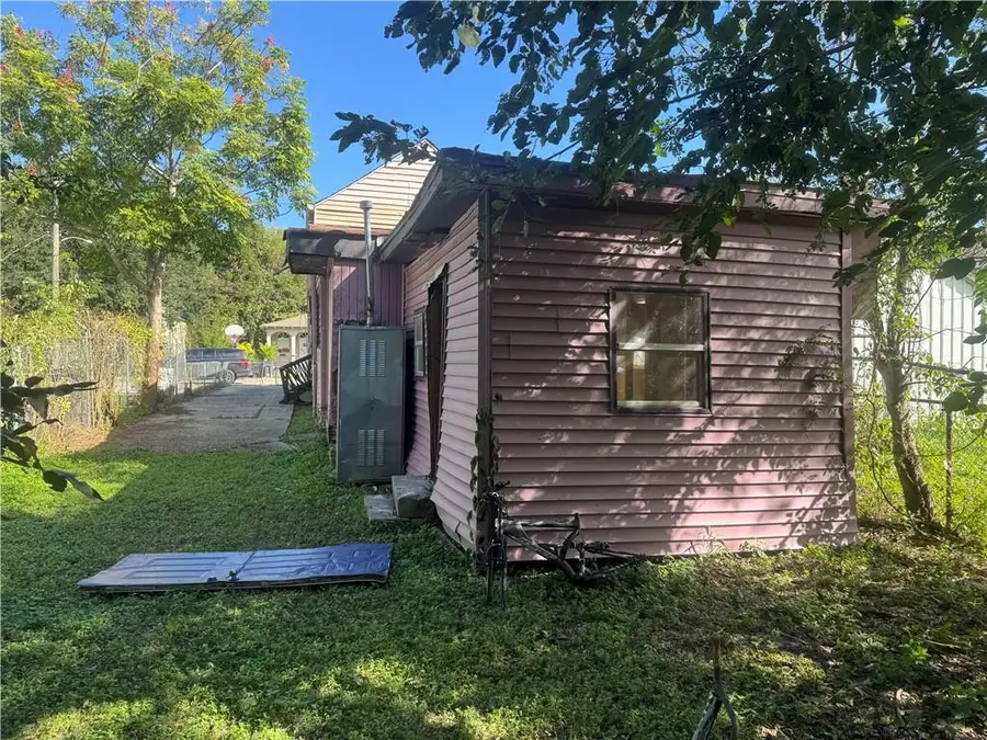 5436 Burgundy Street, New Orleans, LA 70117 - #3