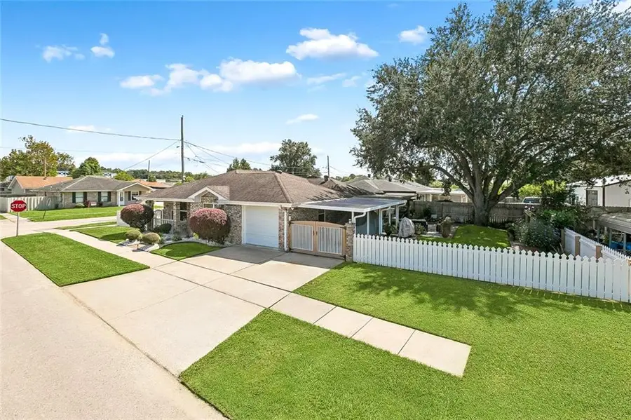 2 Woodchase Court, Violet, LA 70092 - #2