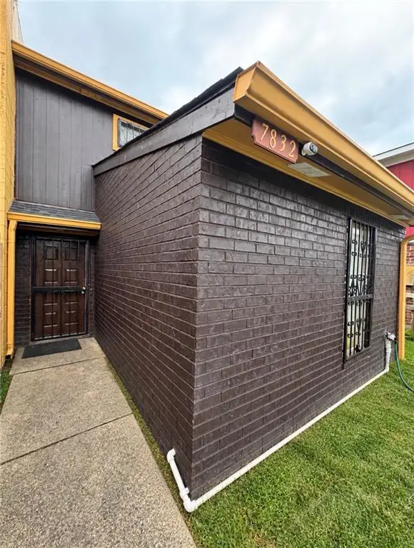 7832 Sail Street, New Orleans, LA 70128