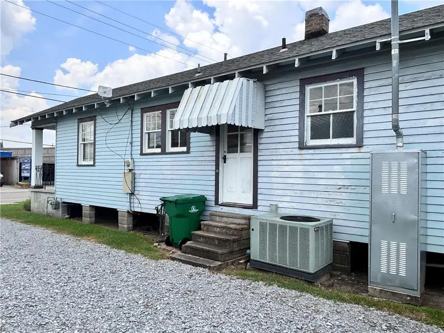 1129 Lafayette Street, Gretna, LA 70053 - #2