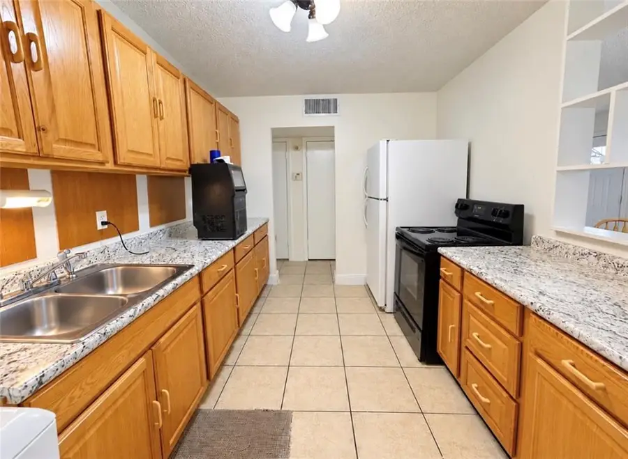 2124 Stumpf Boulevard, Terrytown, LA 70056 - #2