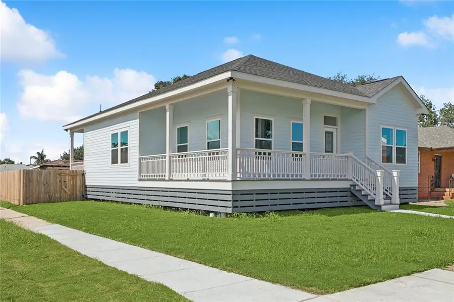 5702 Cameron Boulevard, New Orleans, LA 70122 - #2