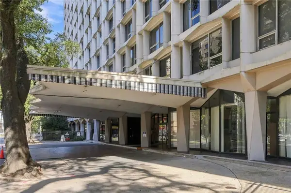 2100 St Charles Avenue #3B, New Orleans, LA 70130