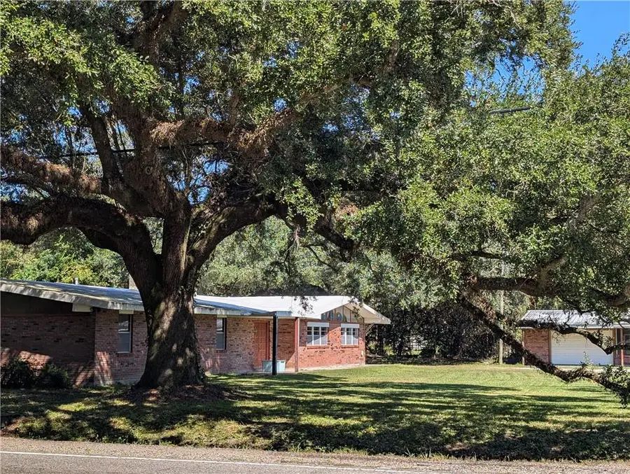 61013 N 15th Street, Lacombe, LA 70445 - #2