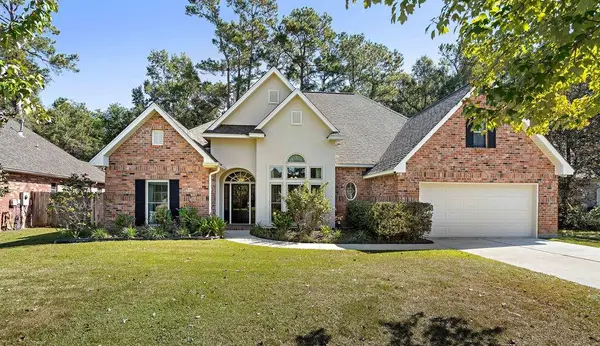 156 Timberwood Drive, Madisonville, LA 70447