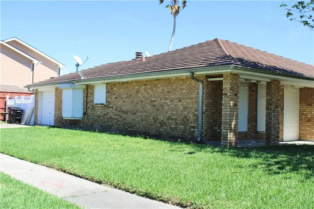 7671 Inlet Lane, New Orleans, LA 70128 - #1