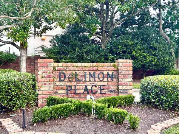 800 Rue Burgundy Street #315, Metairie, LA 70005