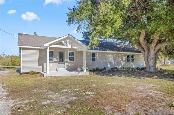 1182 Waynewood Drive, Lake Charles, LA 70611