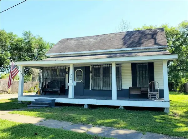 206 S Front Street S, Dequincy, LA 70633