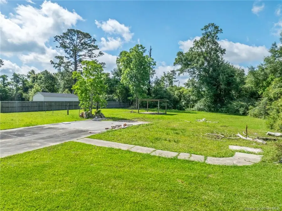 2235 Pinewood Drive, Lake Charles, LA 70607 - #2