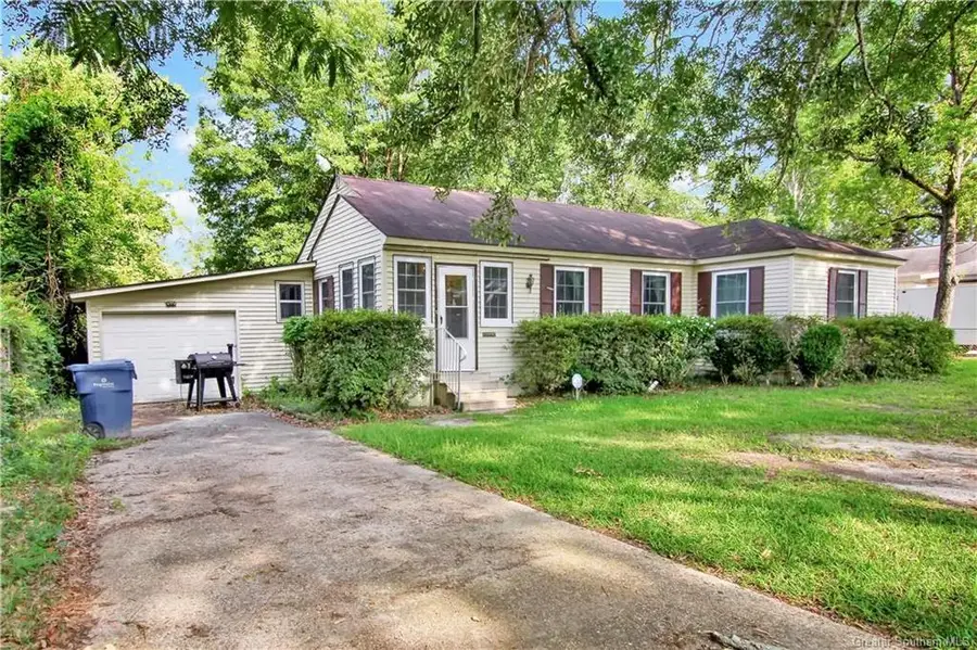 803 Marvin Avenue, Leesville, LA 71446 - Image #2