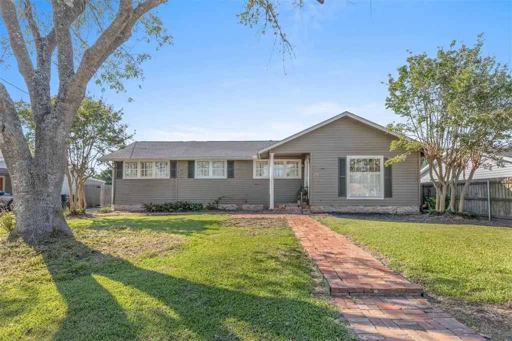 411 Julius Street, Lake Charles, LA 70605 - Image #1